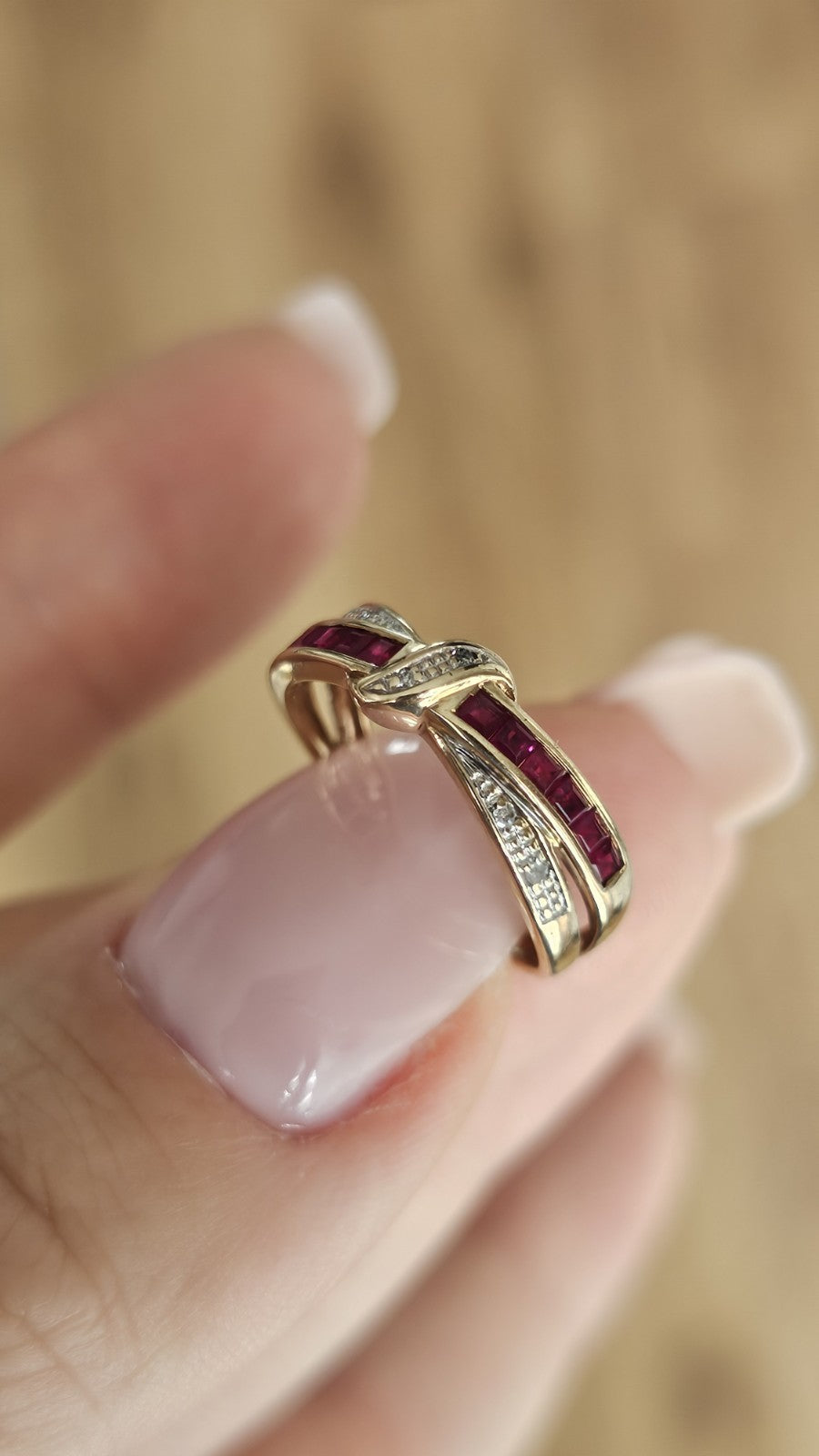 💎 9ct Yellow Gold Natural Ruby & Diamond Ring – Size N