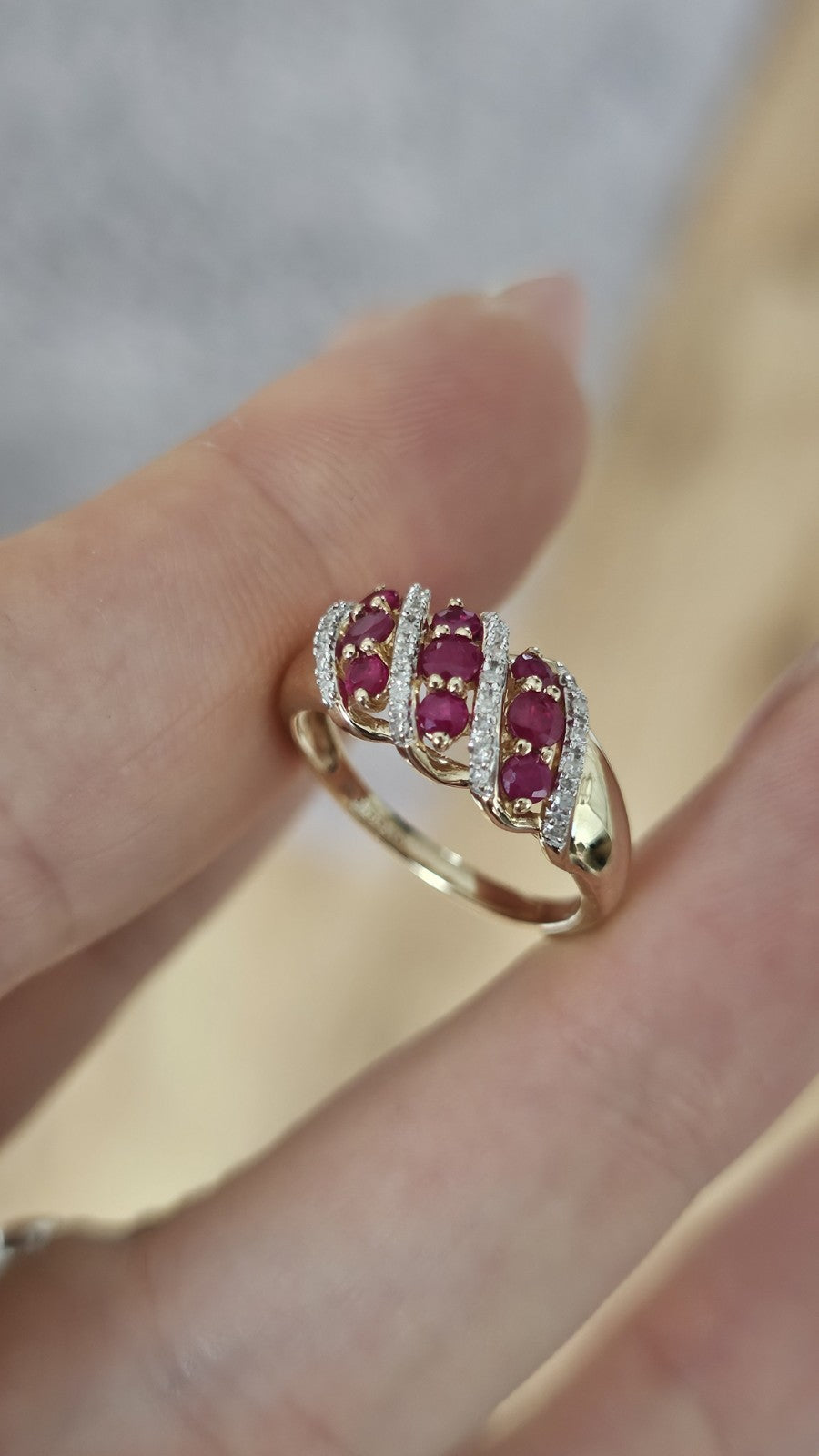 9ct Yellow Gold Natural Ruby & Diamond Ring Size M 1/2 Hallmarked 0.10ct