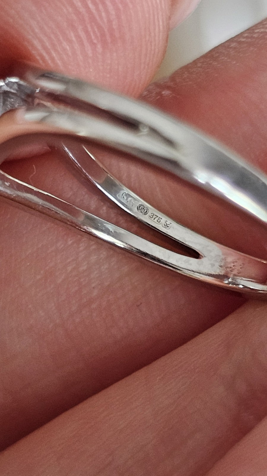 9ct White Gold Natural Diamond Solitaire Ring 0.33ct Size L  Hallmarked