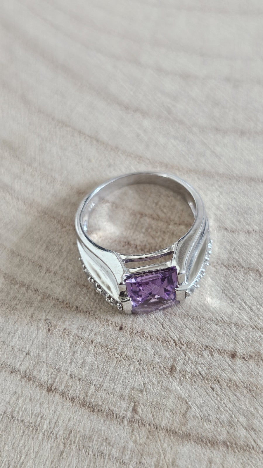925 Sterling Silver Amethyst & Cubic Zirconia Ring – Size N 1/2 – 4.55g