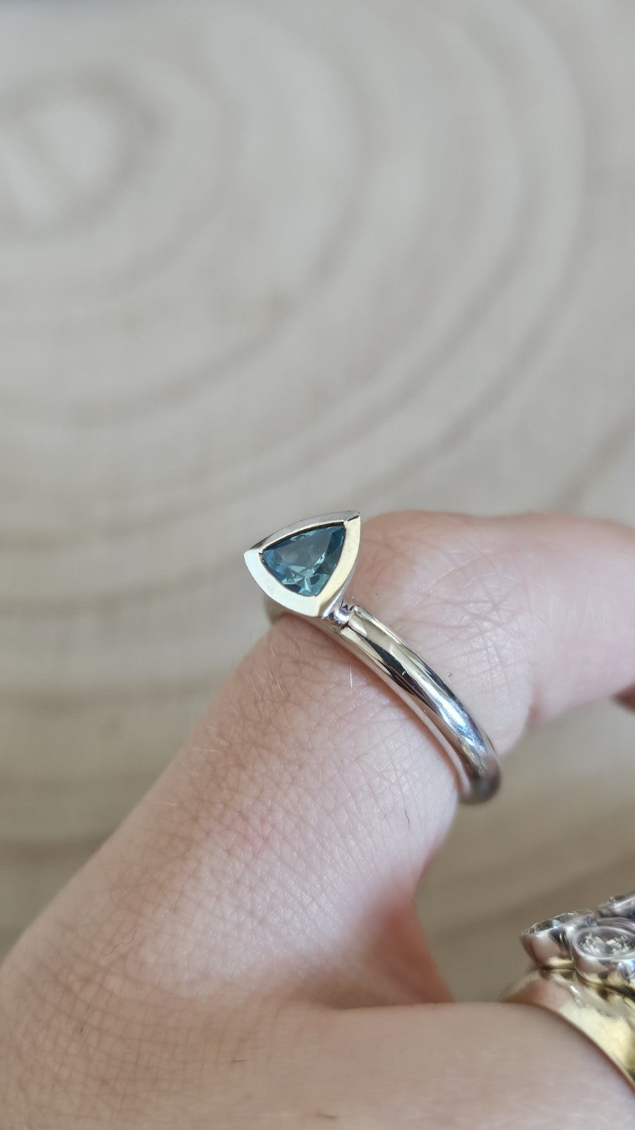 925 Sterling Silver Trillion Cut Blue Topaz Solitaire Ring Size M 5.16g