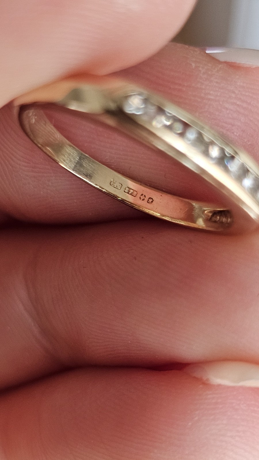 9ct Yellow Gold Natural Diamond Channel Set Ring | Size L | 1.91g 💎