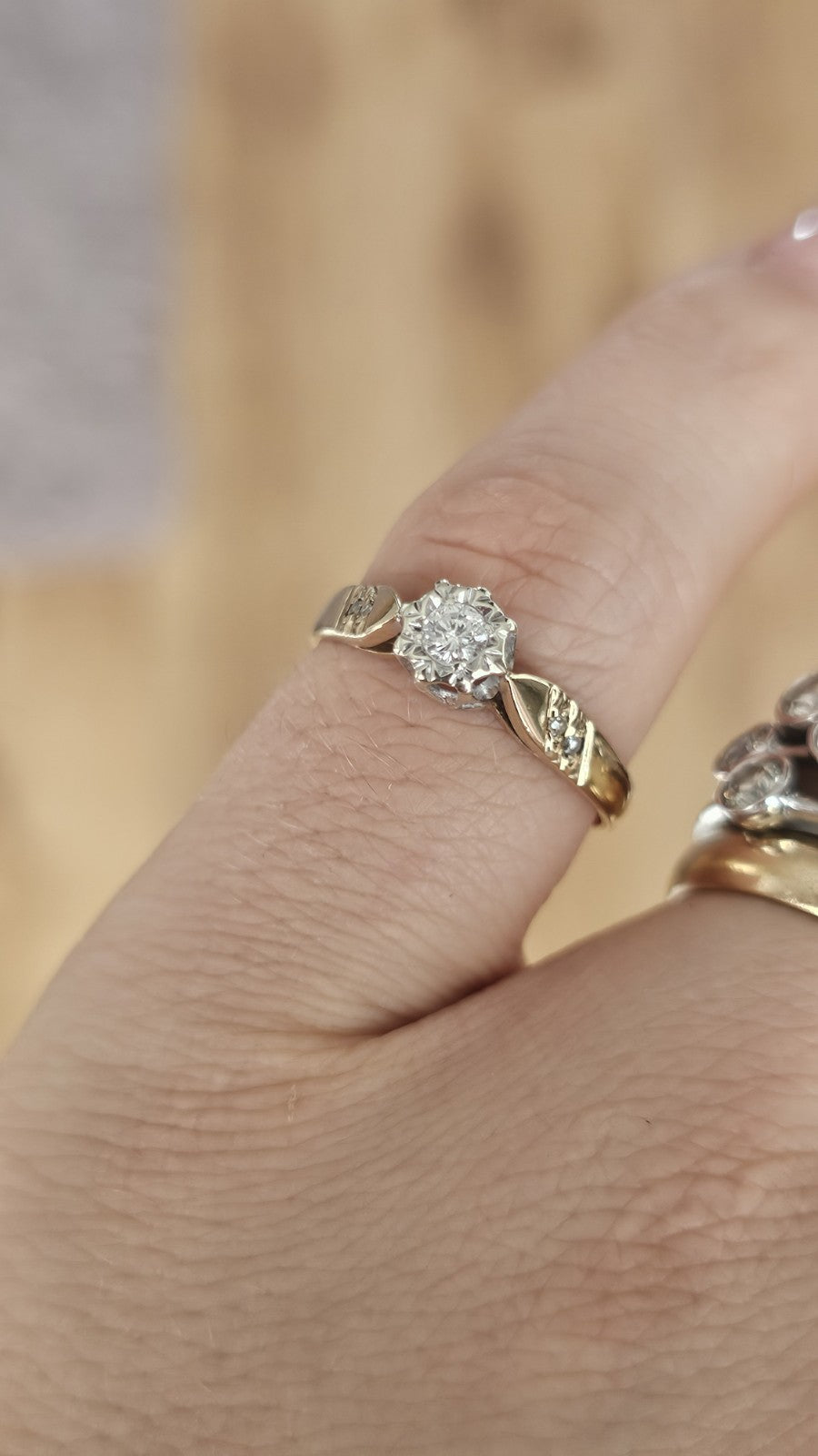 Vintage 9ct Yellow Gold 0.15ct Natural Diamond Illusion Set Ring Size Q 