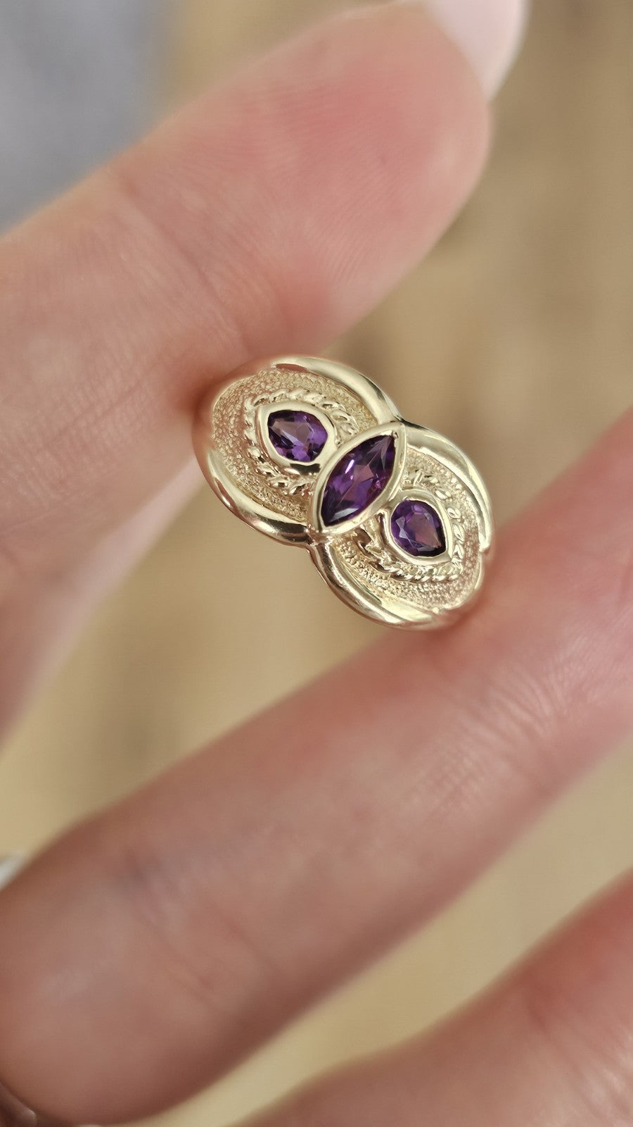 9ct Yellow Gold Amethyst Three Stone Statement Ring Size Q Hallmarked 3.60g