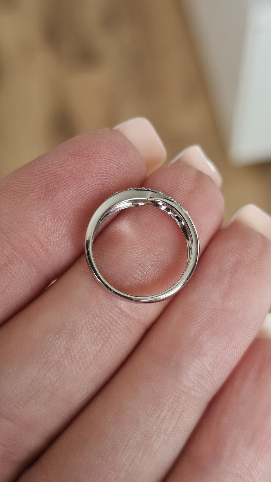 9ct White Gold Natural Diamond Set Crossover Wide Band Ring – Size H, Small Size