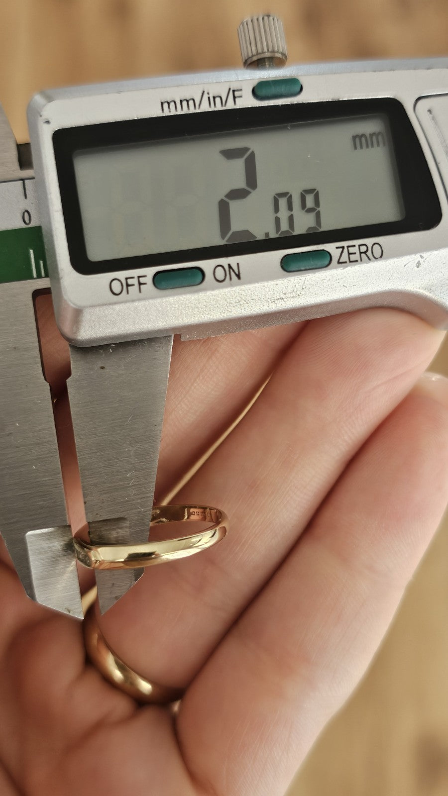 9ct Yellow Gold Natural Diamond Channel Set Ring | Size L | 1.91g 💎