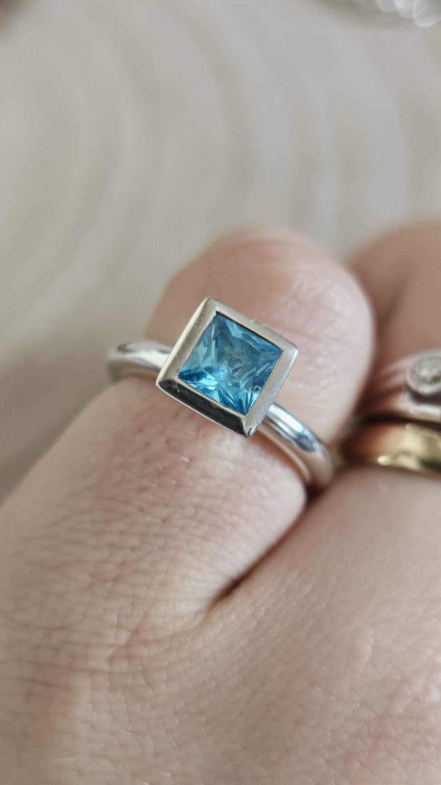 925 Sterling Silver Blue Topaz Statement Solitaire Ring Size M 5.62g