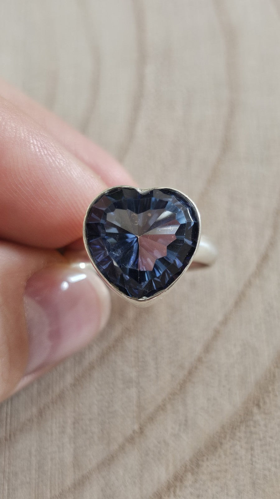 TGGC 925 Sterling Silver  Topaz Heart Ring Size R 1/2 7g