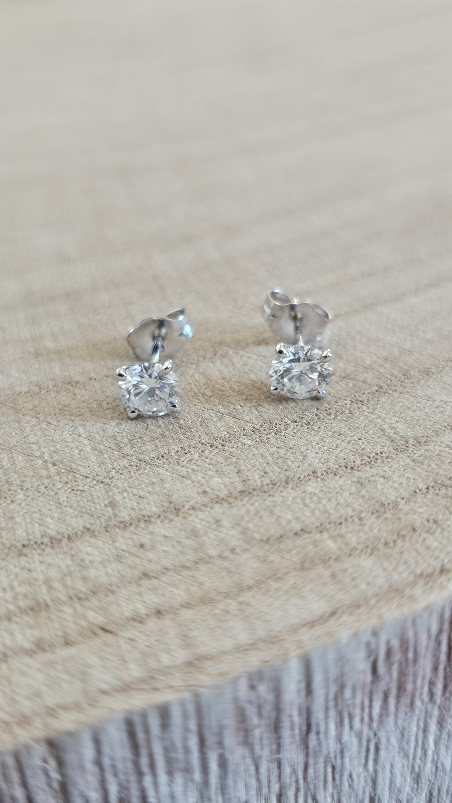 Natural Diamond Stud Earrings 14ct White Gold 1.01ctw GCI Cert Butterfly Back
