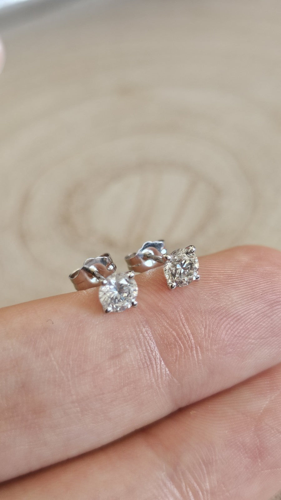 14K White Gold Natural Diamond Stud Earrings Round Brilliant