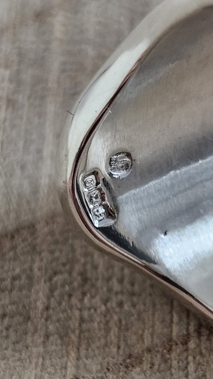 925 Sterling Silver Scottish Thistle Signet Ring – Size T – Hallmarked 8.60g