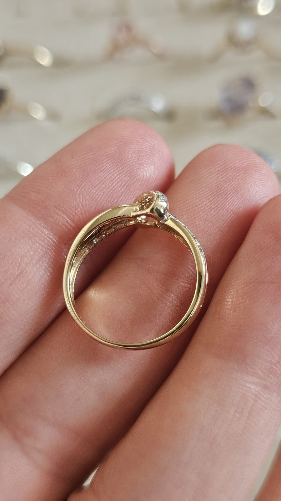 9ct Yellow Gold 0.10ct Diamond Crossover Ring Size N 1/2 Hallmarked 1.76g