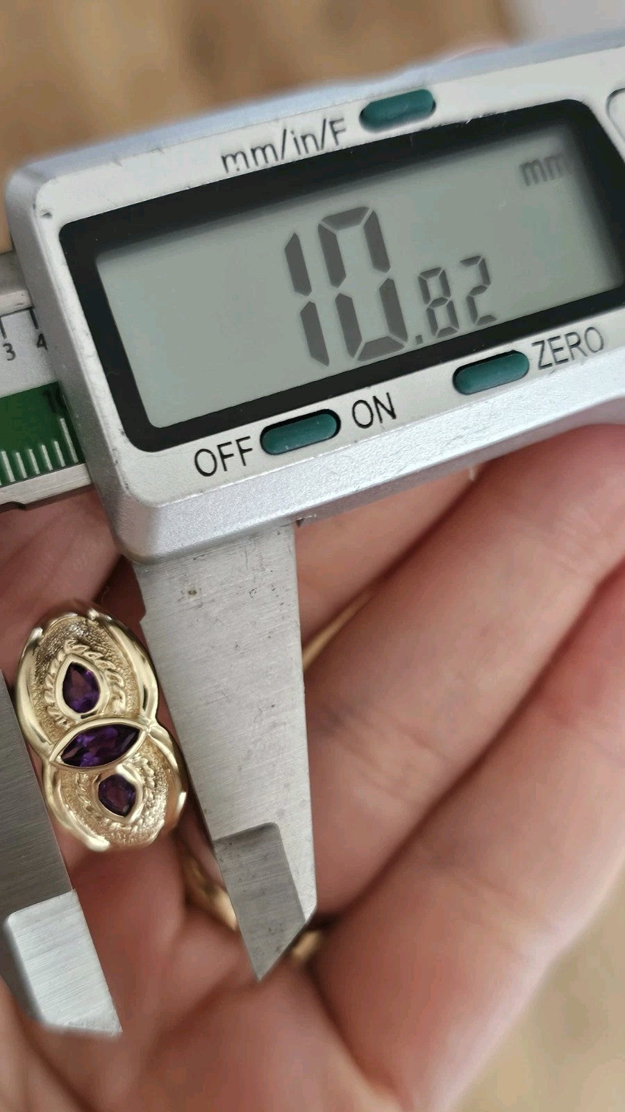 9ct Yellow Gold Amethyst Three Stone Statement Ring Size Q Hallmarked 3.60g