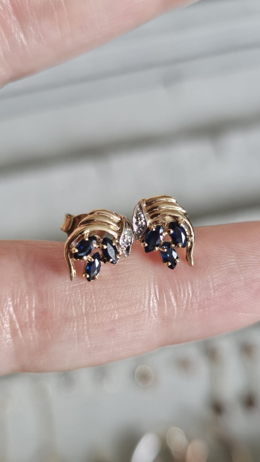 9ct Yellow Gold Natural Sapphire & Diamond Stud Earrings – Hallmarked