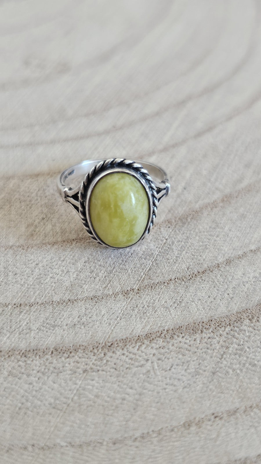 Vintage 925 Sterling Silver Connemara marble Celtic Ring Size L