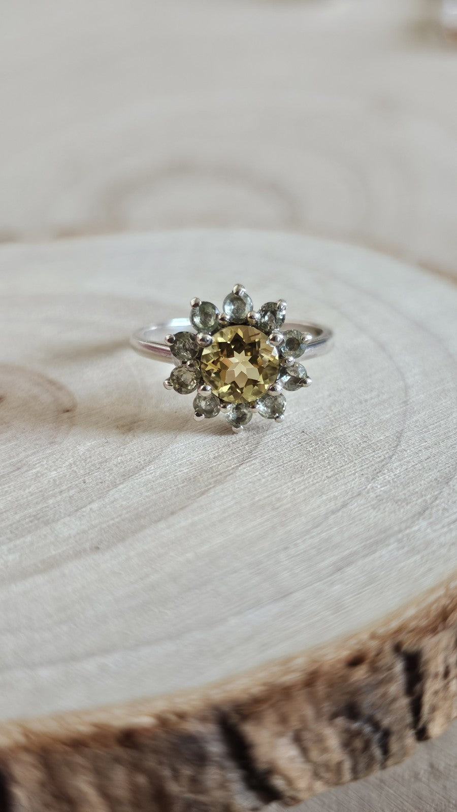 925 Sterling Silver Yellow Green Sapphire Cluster Ring TGGC Size J 1/2