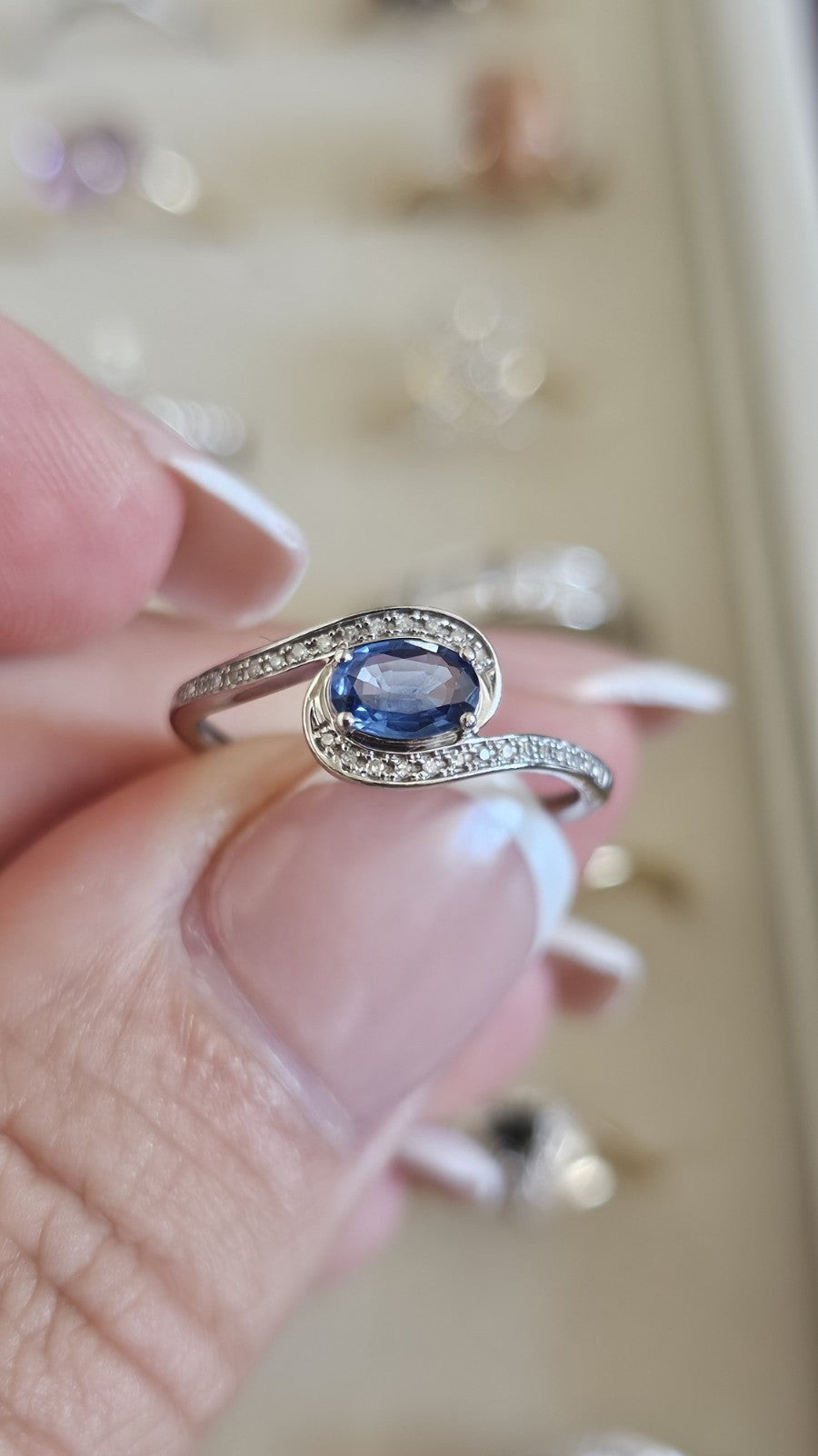 💙 9ct White Gold Natural Sapphire & Diamond Ring , size N 1/2