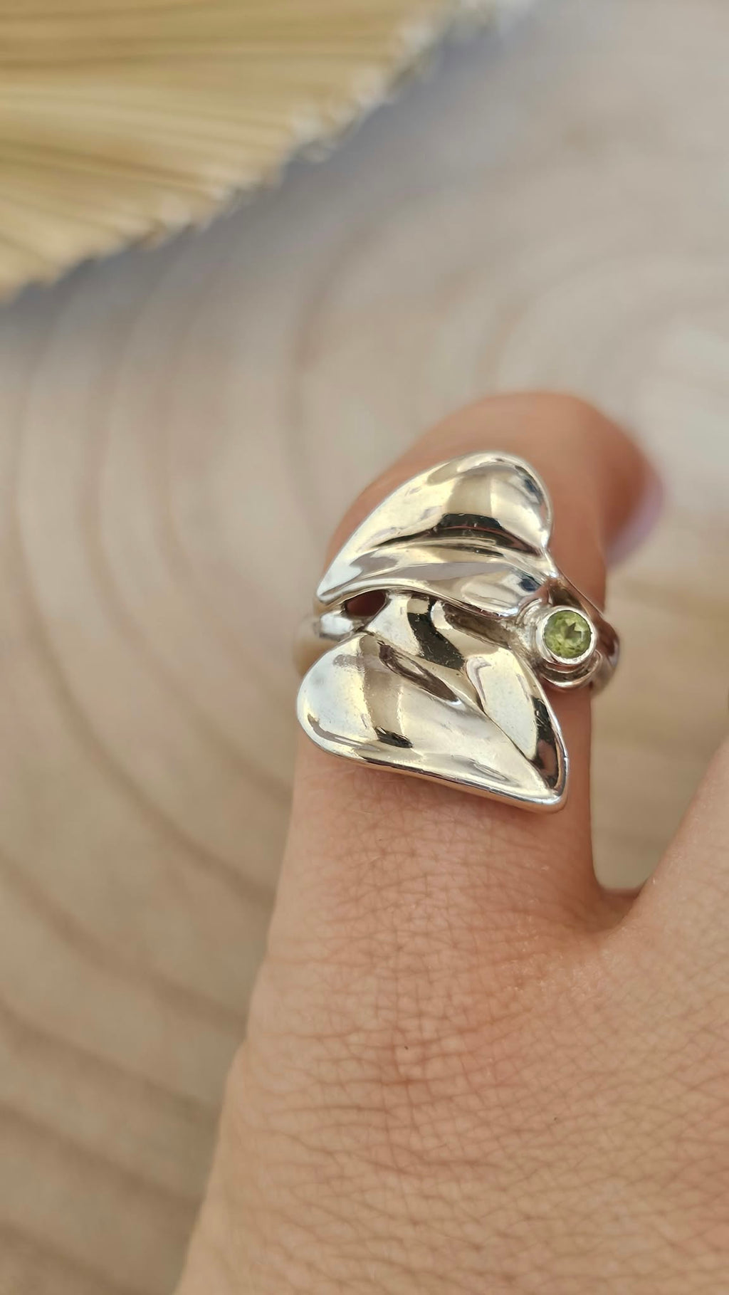 925 Sterling Silver Natural Peridot Leaf Statement Ring Size P 7.14g