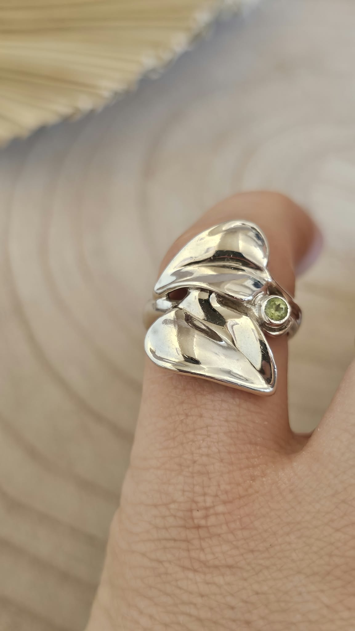 925 Sterling Silver Natural Peridot Leaf Statement Ring Size P 7.14g