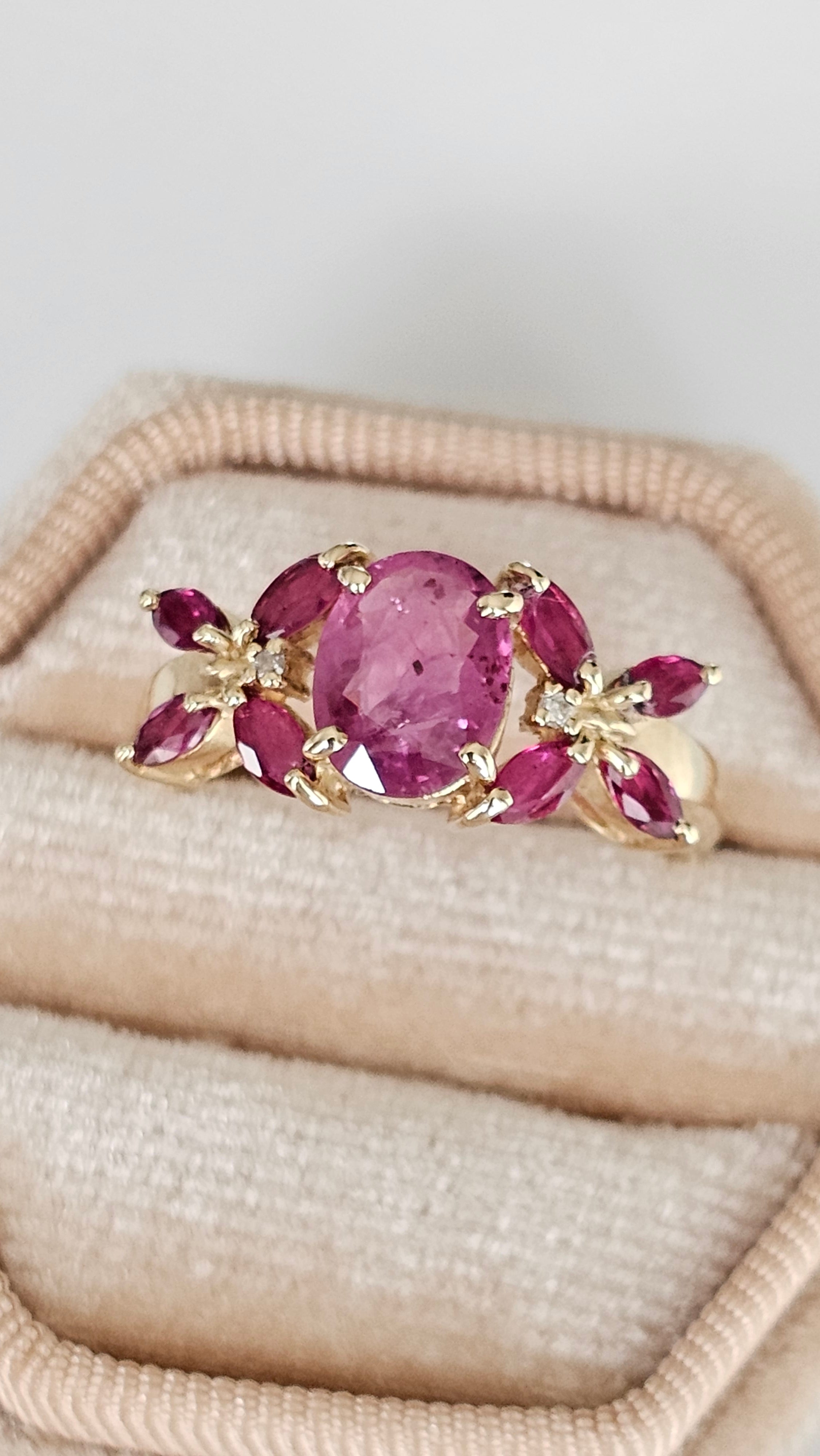 9ct Yellow Gold Natural Pink Sapphire & Diamond Ring | Size UK M 1/2 (US 6.5) | 3g
