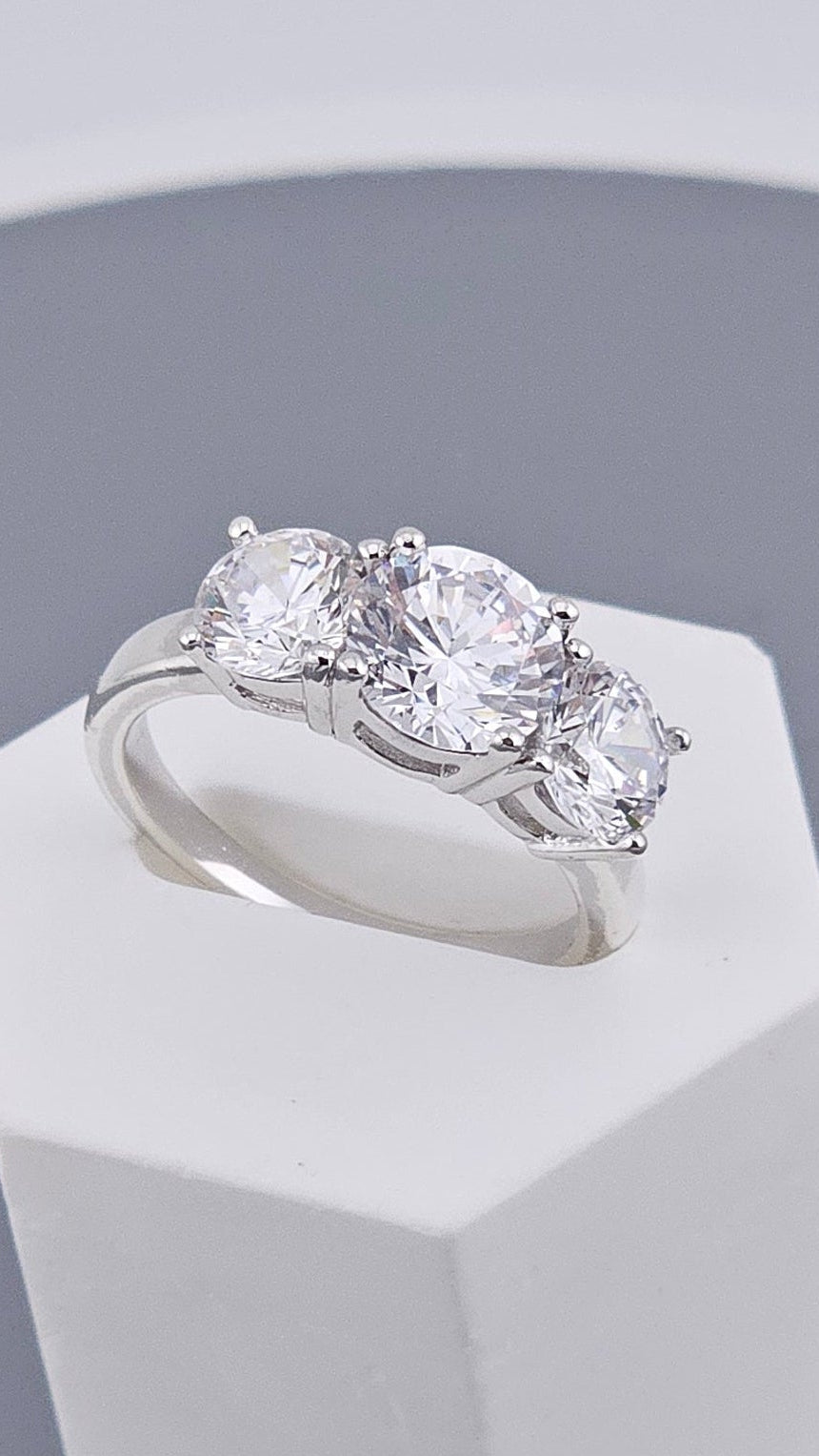 Cubic Zirconia Trilogy Ring in 925 Sterling Silver