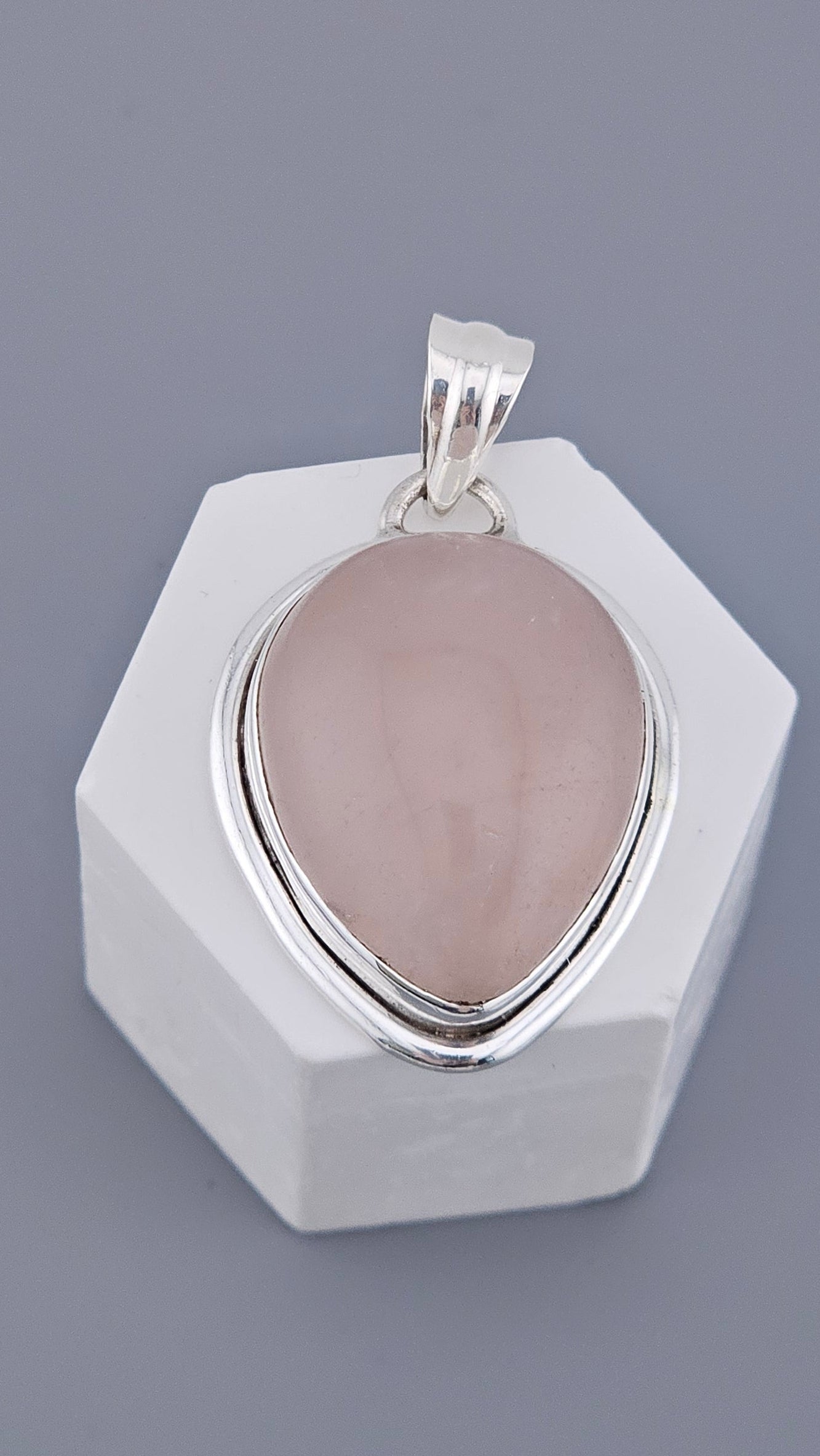 Large Vintage 925 Sterling Silver & Rose Quartz Teardrop Pendant (11.5g)