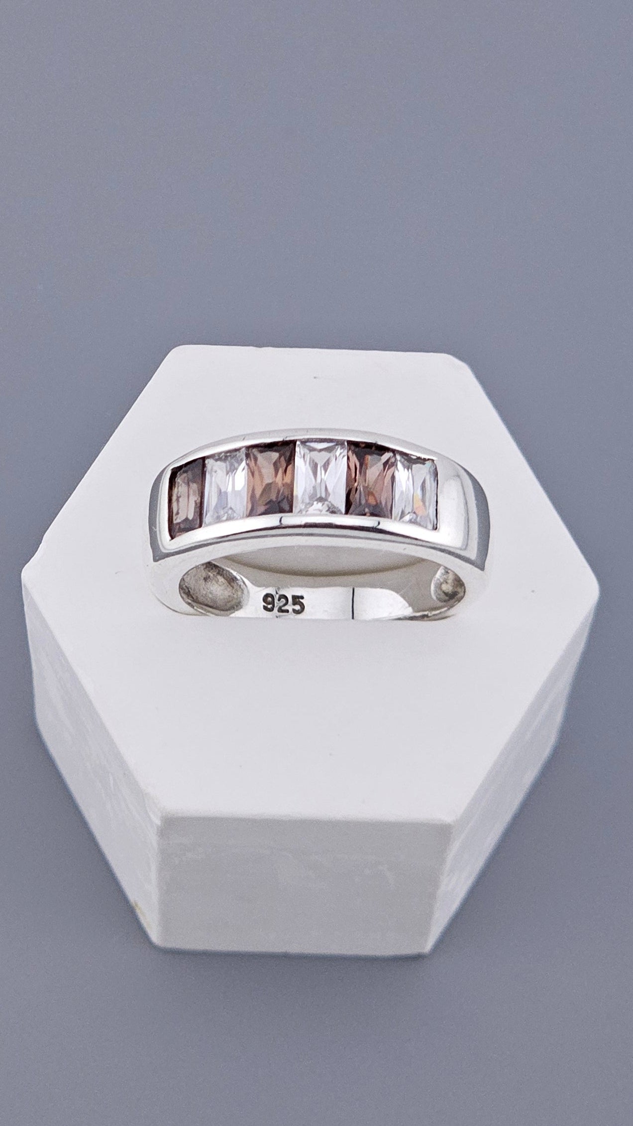 Modern 925 Sterling Silver & Alternating Smoky Quartz Channel Set Band Ring – Size N 1/2 (US 7)