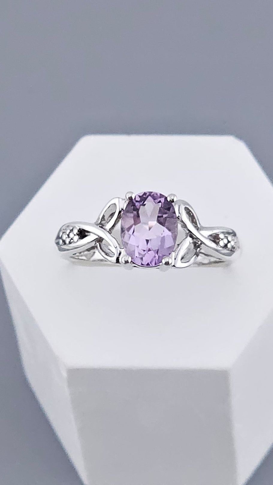 Oval Amethyst Celtic Knot Ring in 925 Sterling Silver
