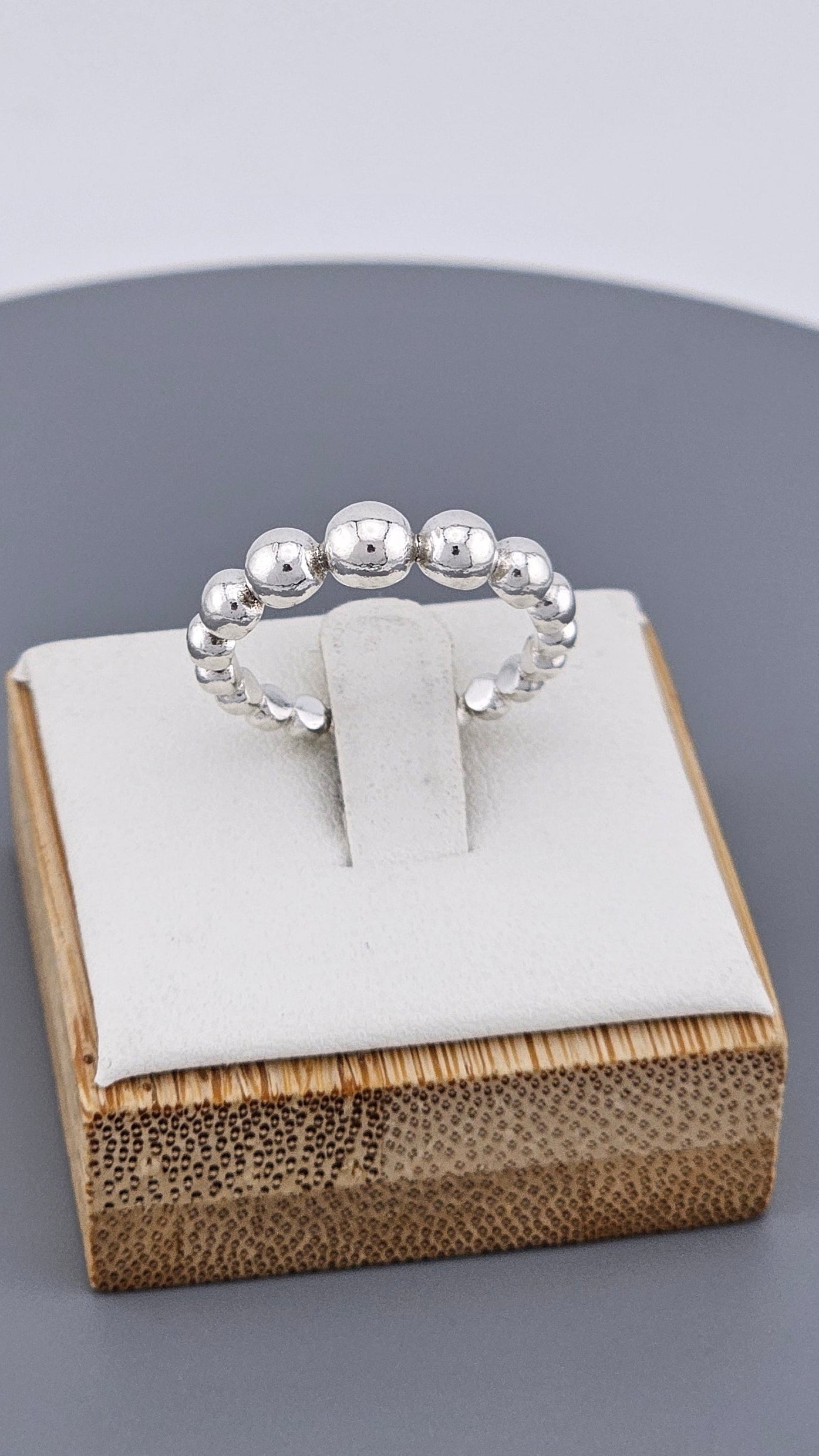 Pre-Loved 925 Sterling Silver Graduated Beaded Band Ring | Size UK L 1/2 / US 6
