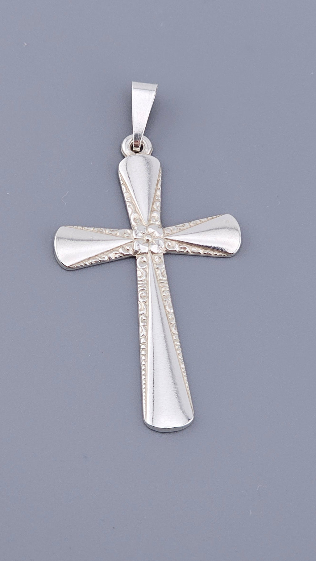 Pre-Loved Sterling Silver Engraved Cross Pendant