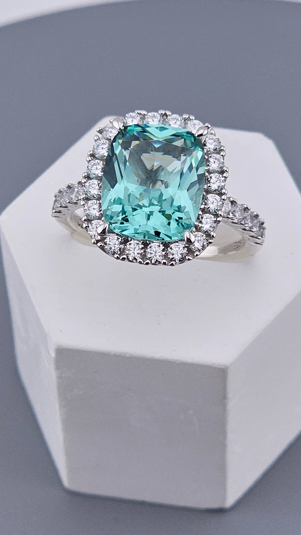 Sterling Silver Cubic Zirconia Cluster Ring , size Q , 925 Sterling Silver , Sterling Silver Ring, sparkly ring , mint green stone ring 