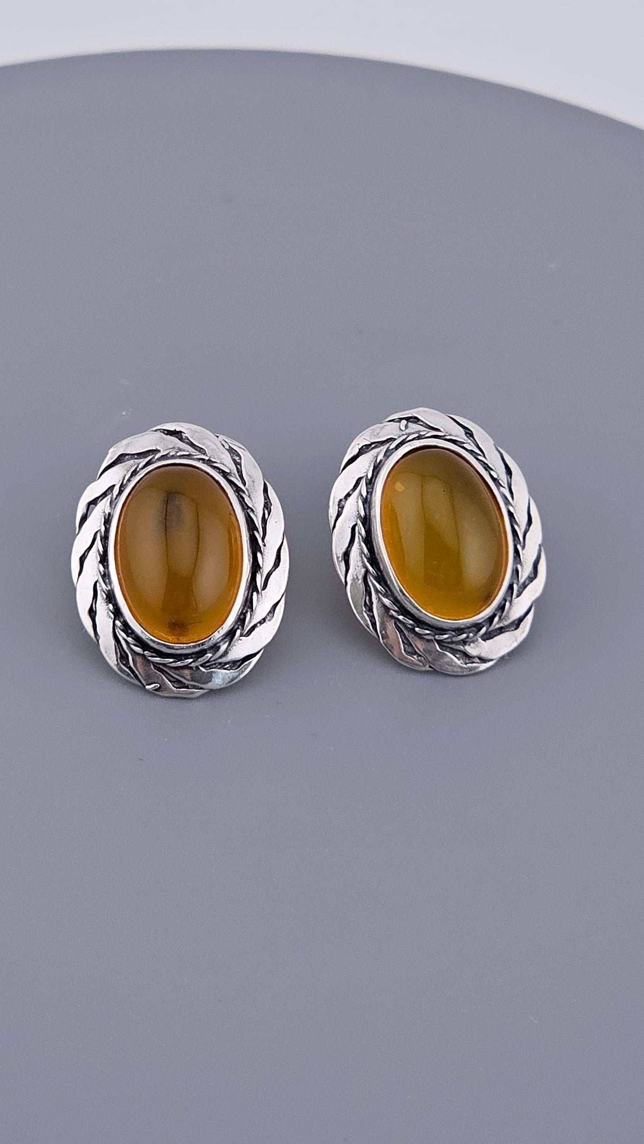 Vintage 925 Sterling Silver & Honey Amber Oval Stud Earrings – Large Rope Edge Design (5.3g)
