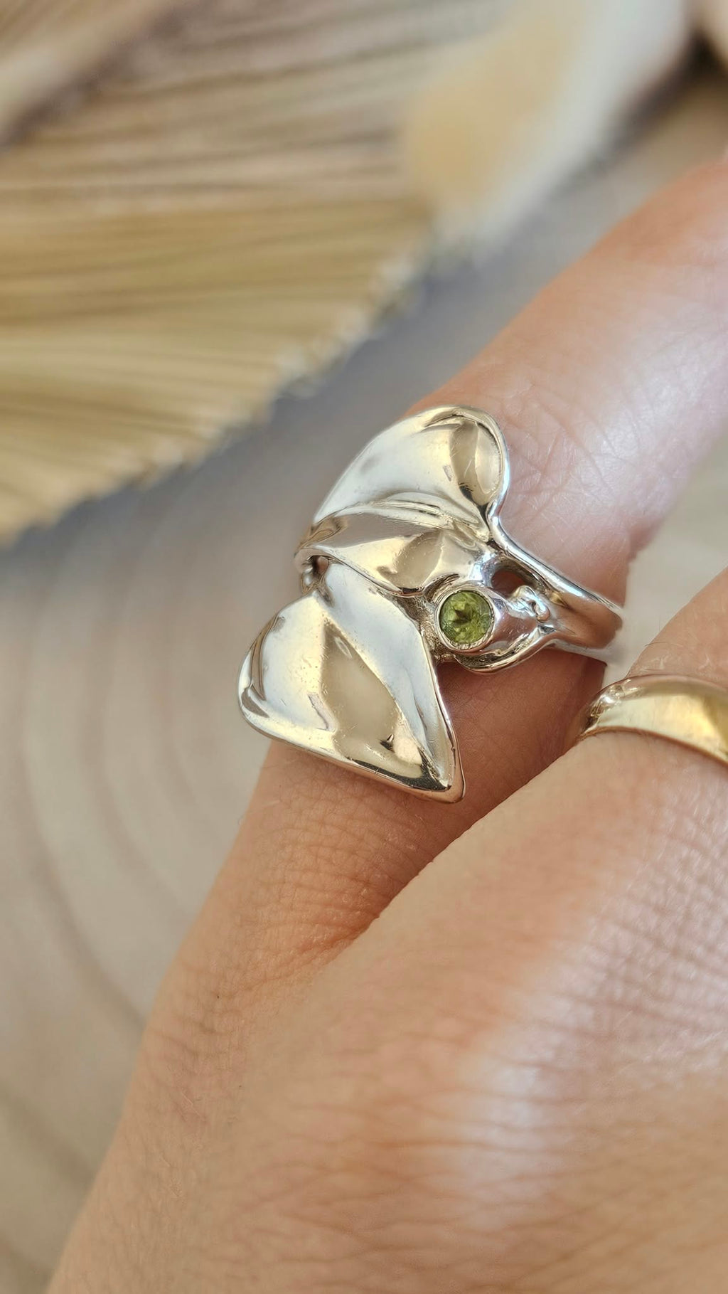 925 Sterling Silver Natural Peridot Leaf Statement Ring Size P 7.14g