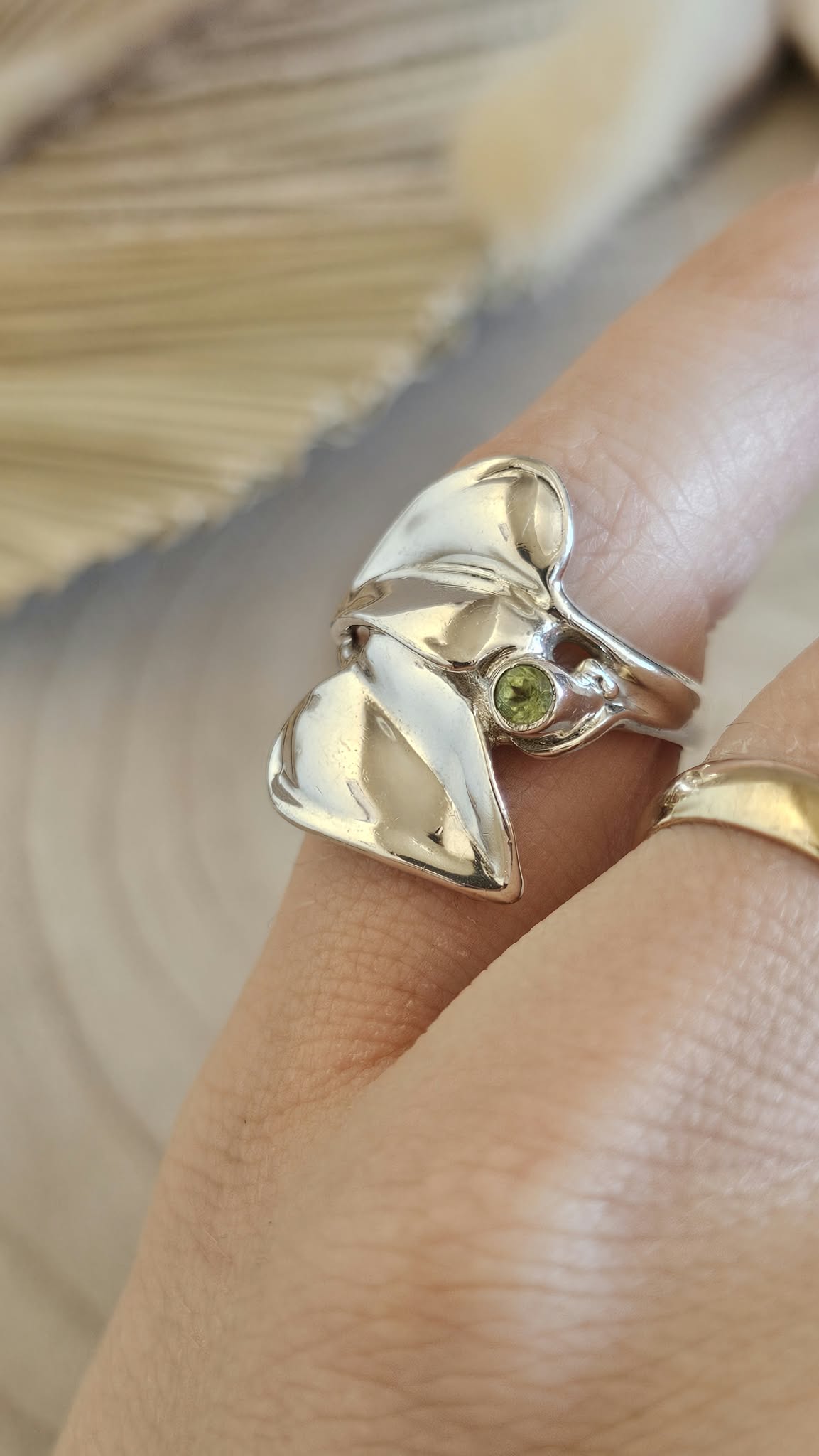 925 Sterling Silver Natural Peridot Leaf Statement Ring Size P 7.14g