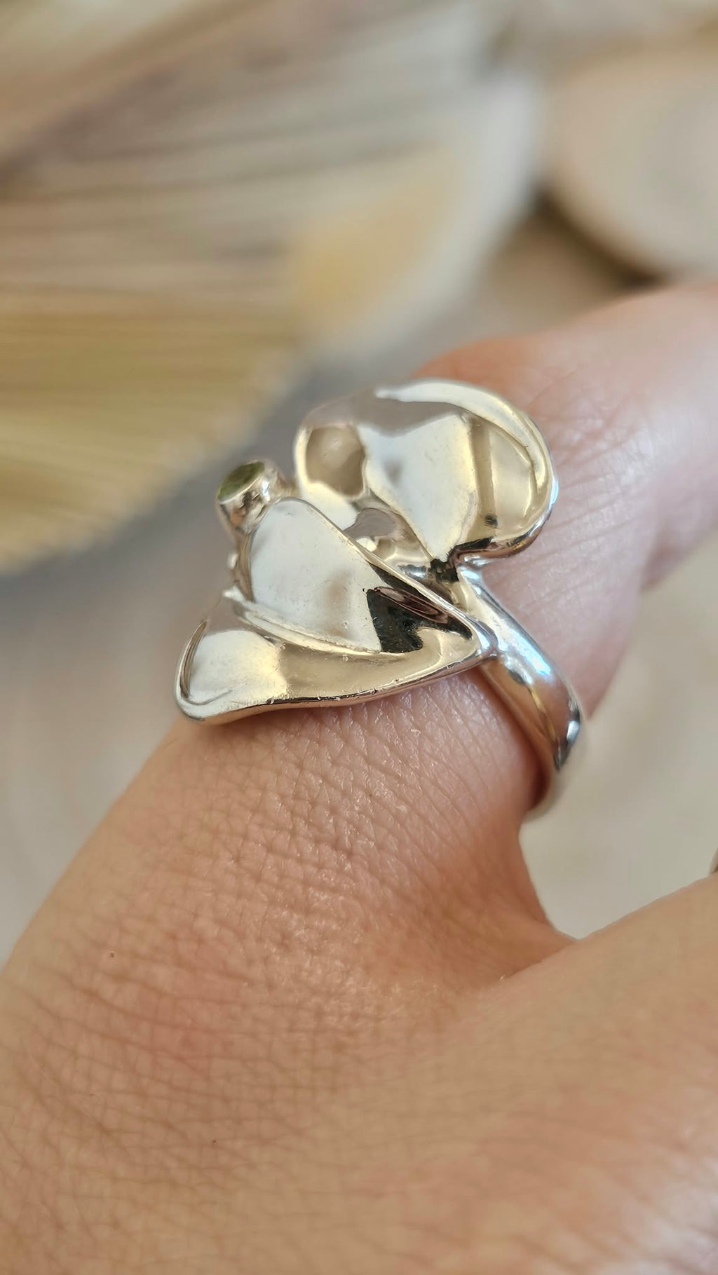 925 Sterling Silver Natural Peridot Leaf Statement Ring Size P 7.14g