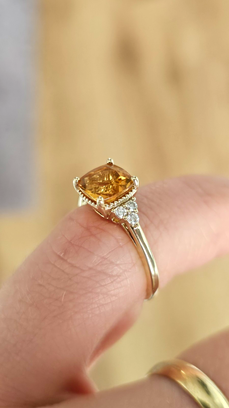 9ct Yellow Gold Natural Citrine & 0.13ct Diamond Ring Size K 1/2 Hallmarked
