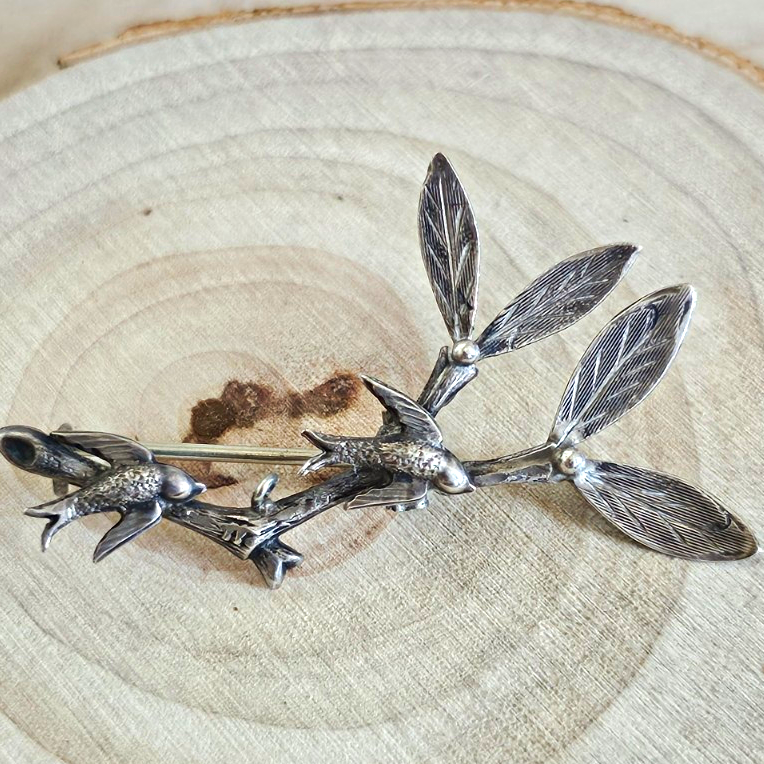 Vintage Silver Swallow Bird & Leaf Branch Brooch Pin 47mm 2.82g